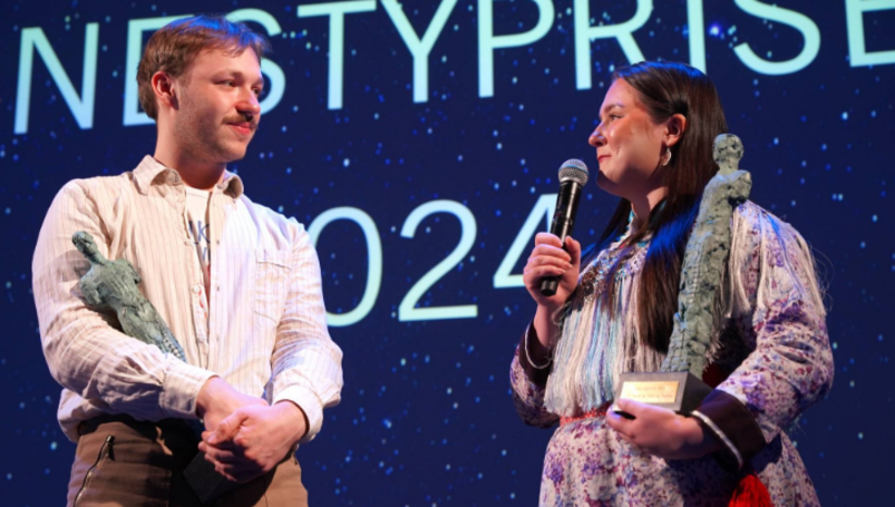 Årets Amnestypris ble delt ut til NSR-Nuorat og Natur og Ungdom, for deres engasjement i Fosen-saken.