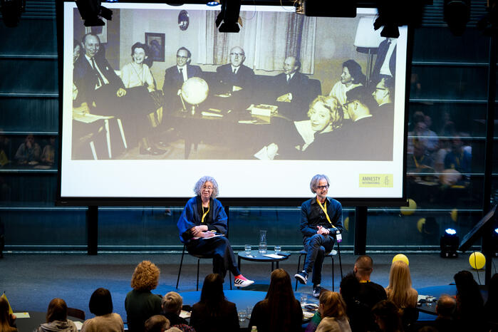 Ina Tin og John Peder Egenæs i samtale om Amnesty i Norges 60 år lange historie